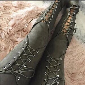 Elegant Lace-Up Leggings - Olive
